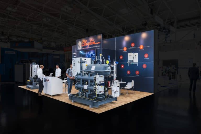 Moderner Messestand von Clayton auf der Drinktec 2025 in München mit innovativen Dampfsystemlösungen – professioneller Messebau München.
